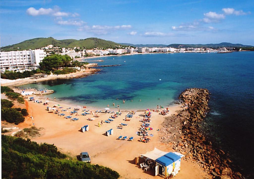Siesta Mar Apartamentos Ibiza Santa Eularia des Riu Rum bild